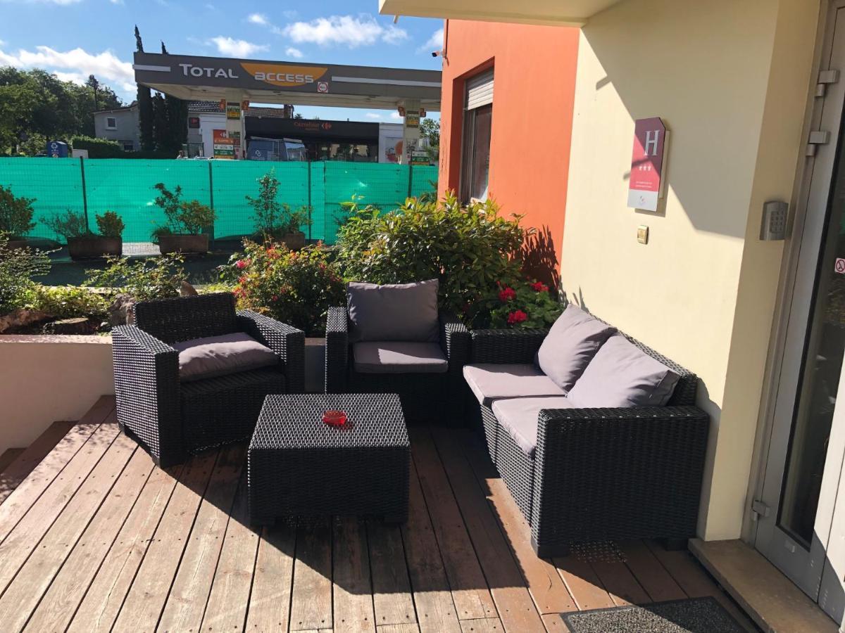 Adonis Lyon Est Hotel Artys Saint-Priest-en-Jarez Exterior photo